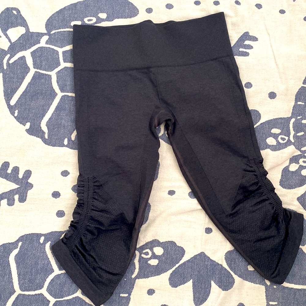 Lulu Lemon Crop Run